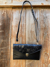 Load image into Gallery viewer, Rose Clutch W/ Detachable Wristlet &amp; Straps

